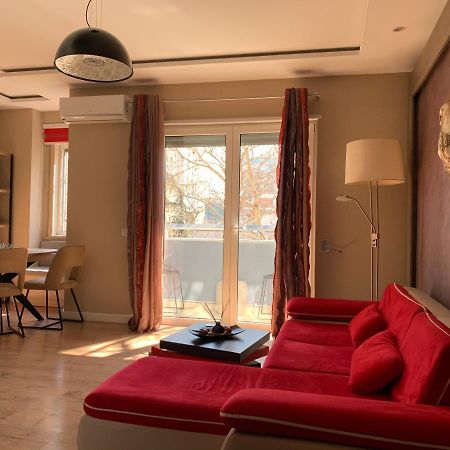 Haris Apartments Тирана Екстериор снимка