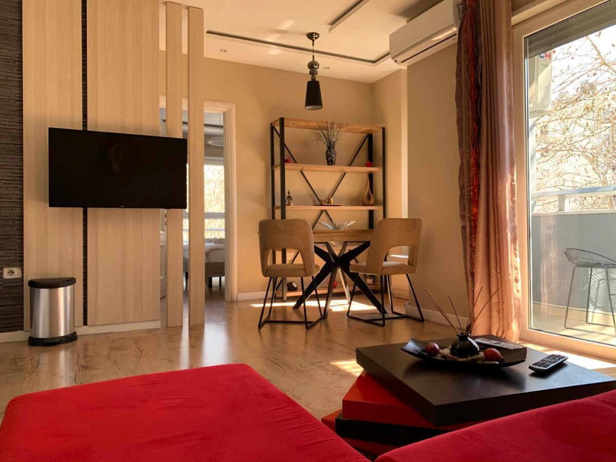 Haris Apartments Тирана Екстериор снимка